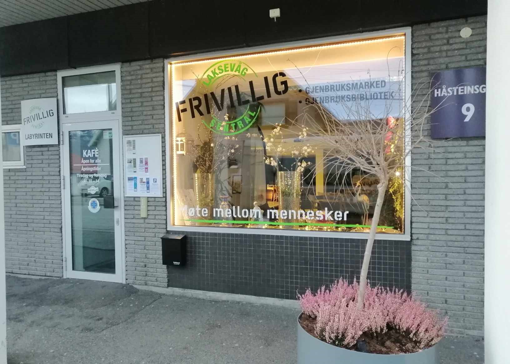 Bildet viser inngangen til Labyrinten kulturkafe