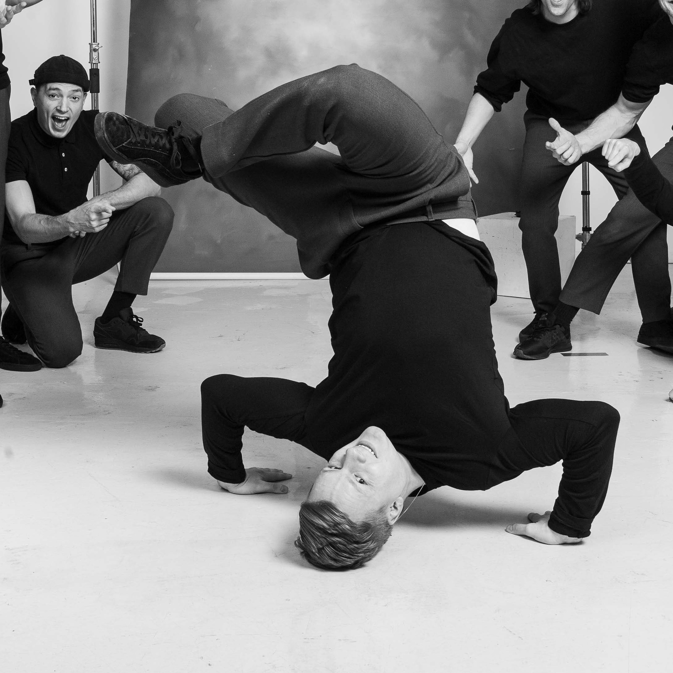 Imformasjonsplakat om at det er MBX med instruktør på Dysak Slettebakken hver mandag fra klokken 18 til 20.